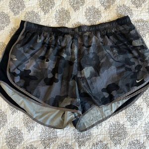 Nike Tempo Short